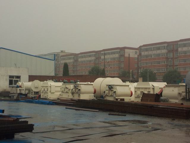 突來暴雨，干粉攪拌機備受洗禮